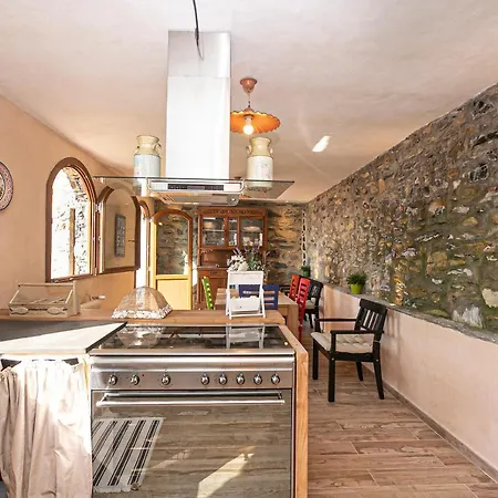 Homes In Genoa - Charming * راباللو